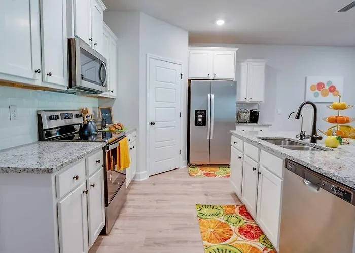 Citrus Cottage: Comfy - Hwy 10 - Peaceful Retreat Ferienhaus *