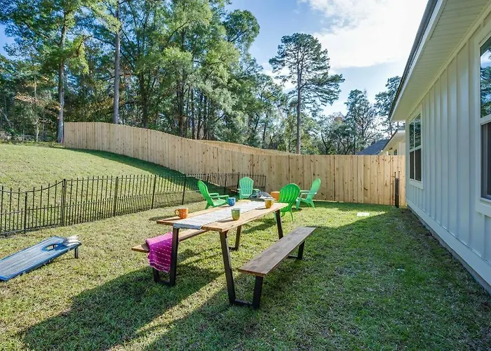 Citrus Cottage: Comfy - Hwy 10 - Peaceful Retreat Ferienhaus
