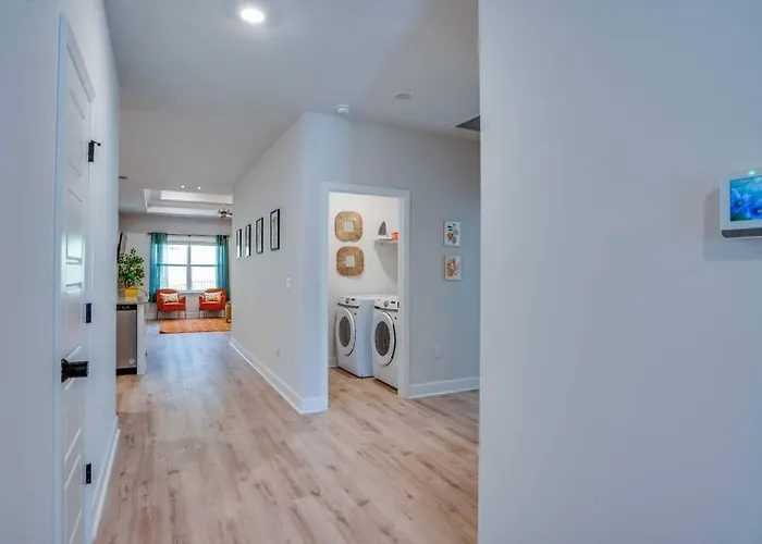 Citrus Cottage: Comfy - Hwy 10 - Peaceful Retreat Ferienhaus *